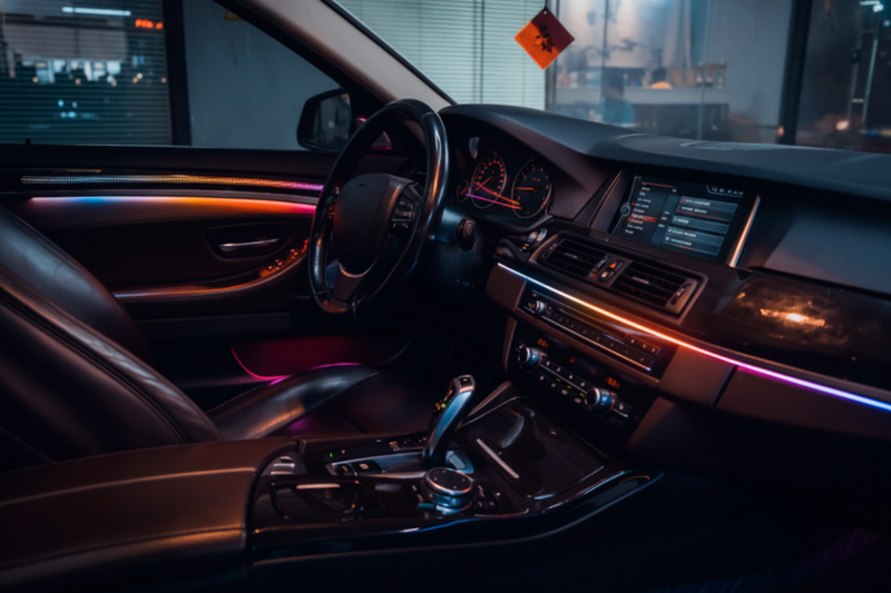 Iluminación Ambiente BMW Serie 5 F18 — Dinámica